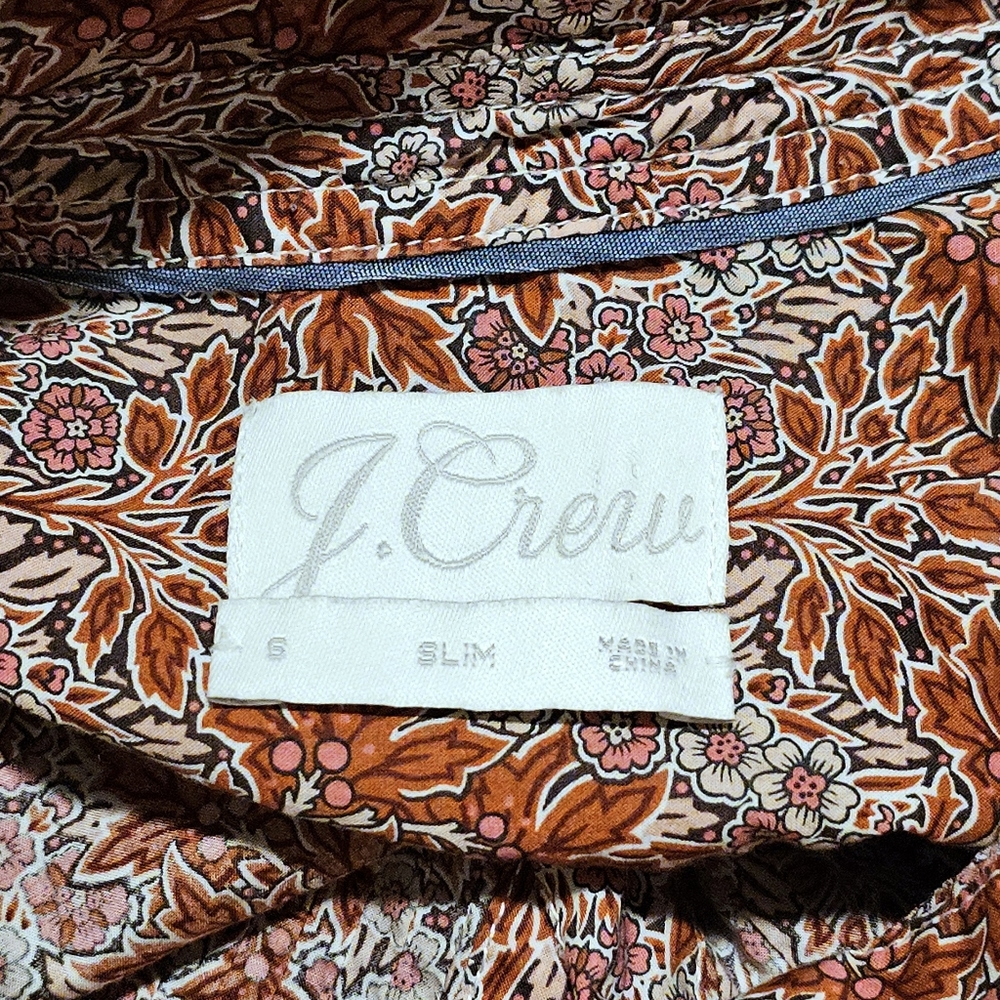 J. Crew Liberty Fabrics Slim-Fit Tuxedo Shirt in Aubrey Forest Floral Size 6 - Picture 5 of 5